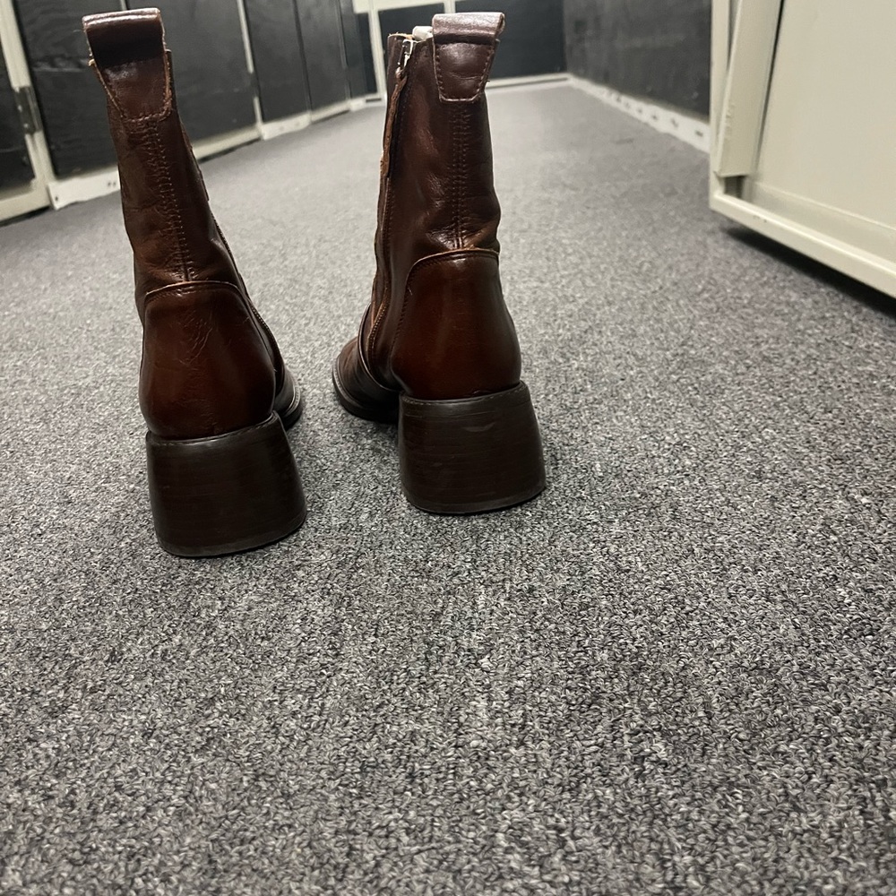 Brown Leather Riding Boot - Picture 5 of 5
